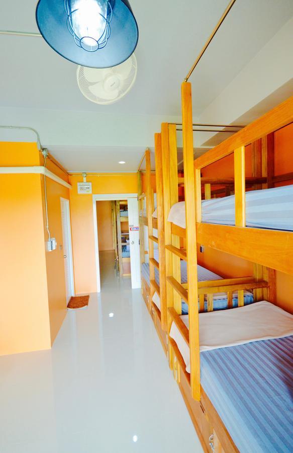 Nomad Hostel Krabi Exterior photo